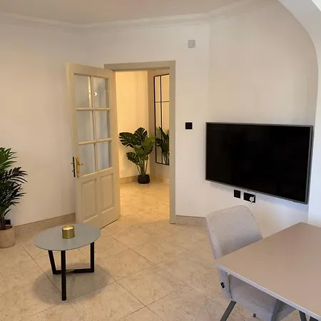 Maltapp Swieqi Апартаменты